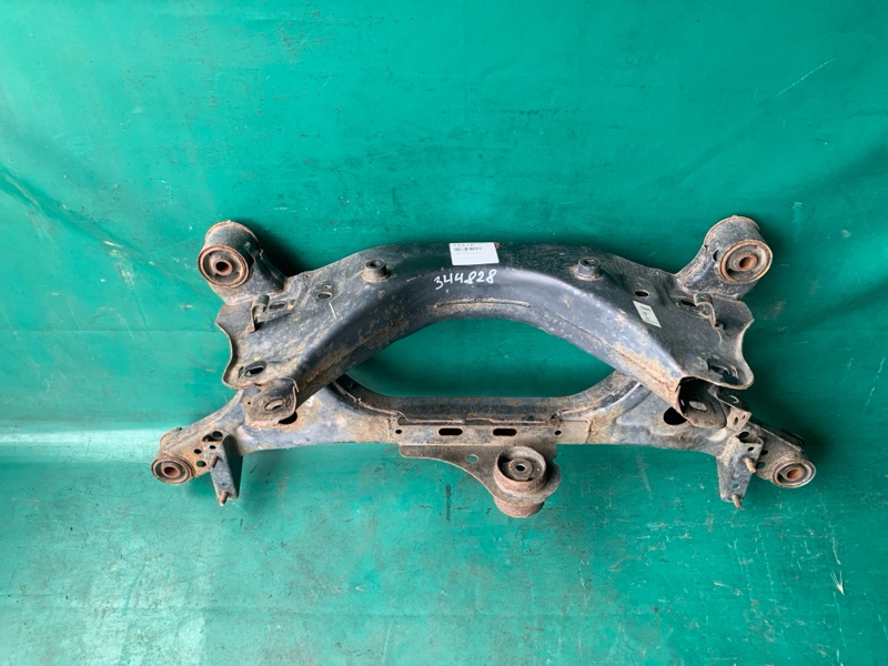 Балка задней подвески NISSAN JUKE 10-19 2013 1.6 MR16DDT 55400-1KD0A Б/У