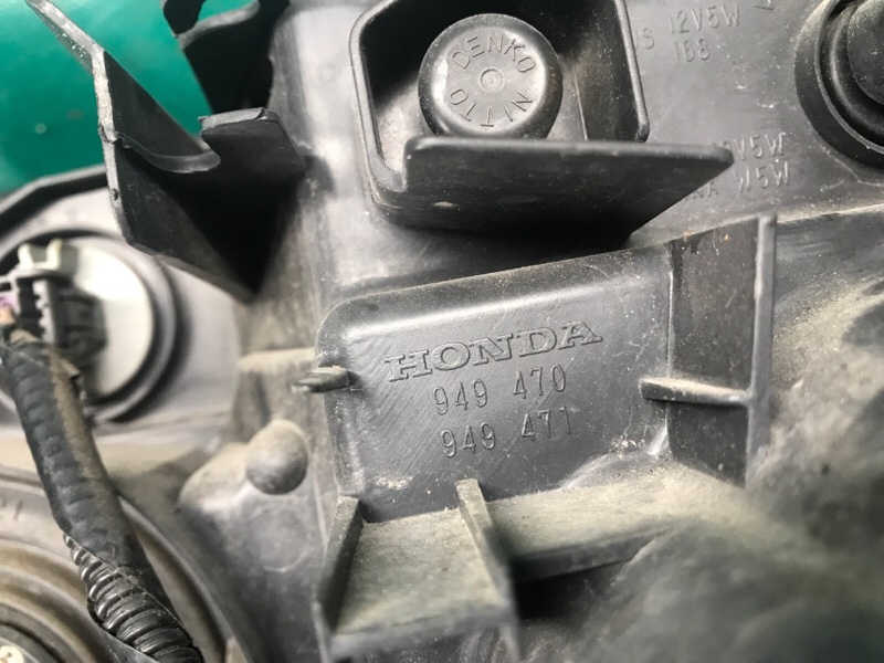 Фара правая ACURA MDX (YD2) 06-13 3.7 J37A1 Фара правая ACURA MDX (YD2) 06-13 3.7 J37A1