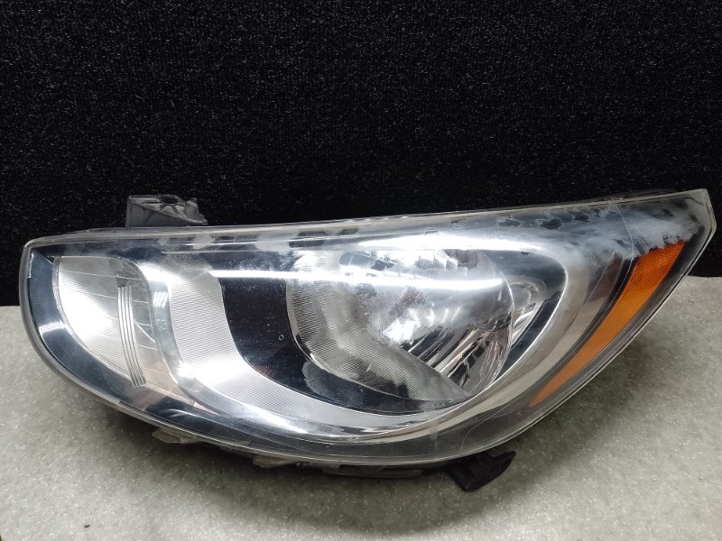 Запчасть фара левая HYUNDAI ACCENT RB 10- 2014 ХЭТЧБЭК 1.6 G4FD 92101-1R010 Б/У Фара левая HYUNDAI ACCENT RB 10- 2014 ХЭТЧБЭК 1.6 G4FD 92101-1R010 Б/У