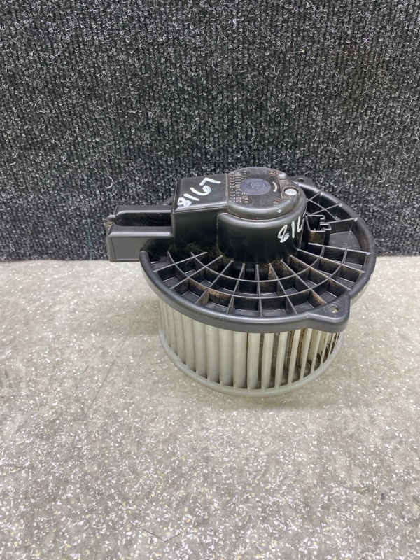 Моторчик печки CX-5 (KF) 16-21 2018 2.5L