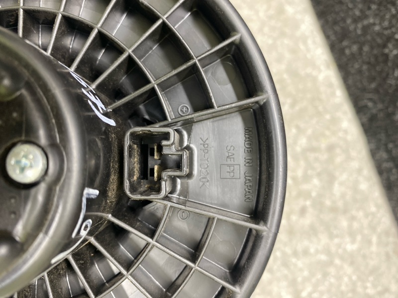 Моторчик печки CX-5 (KF) 16-21 2018 2.5L