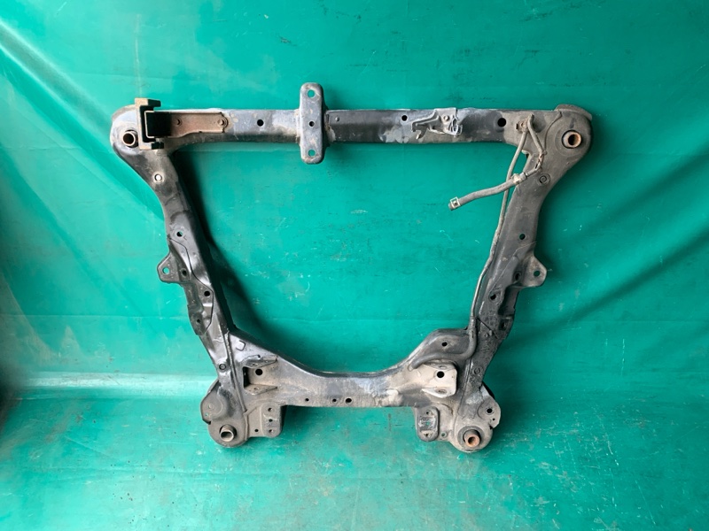 Балка передней подвески TOYOTA AVALON 05-12 2006 3.5 2GR-FE 51100-06050 Б/У