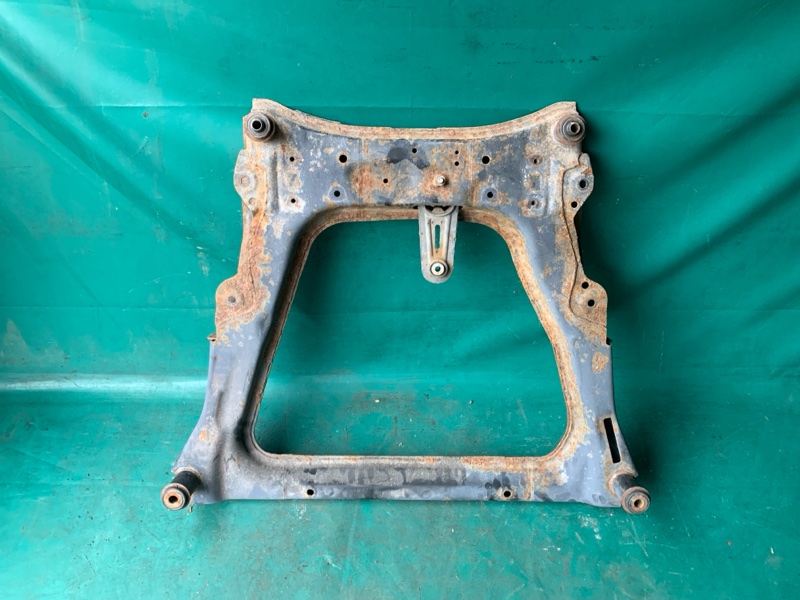 Балка передней подвески JUKE 10-19 2013 1.6 MR16DDT