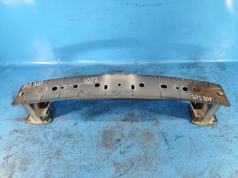 Запчасть усилитель переднего бампера MAZDA CX-5 (KF) 16-21 KD53-50-070 Б/У Усилитель переднего бампера MAZDA CX-5 (KF) 16-21 KD53-50-070 Б/У