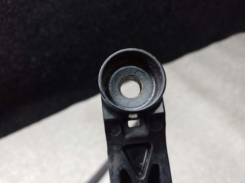 Поводок стеклоочистителя передний левый FORESTER 12-19 2015 2.5 FB25B