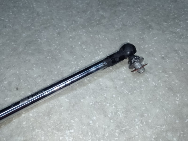 Амортизатор крышки багажника правый SUBARU FORESTER 12-19 2.5 FB25B