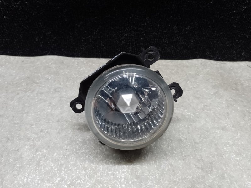 Противотуманная фара правая SUBARU FORESTER 12-19 2015 2.5 FB25B 84501FJ021 Б/У