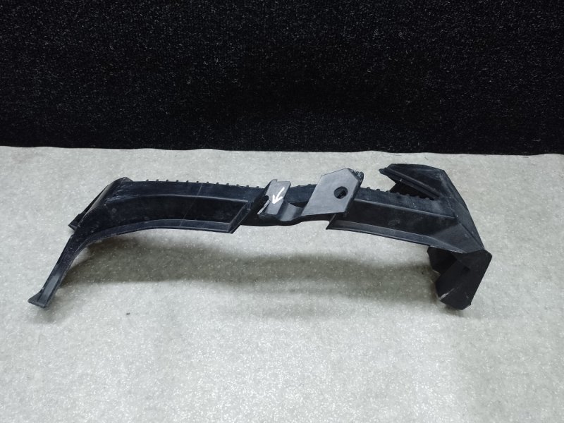 Кронштейн переднего бампера (под фарой) правый SUBARU FORESTER 12-19 2.5 FB25B