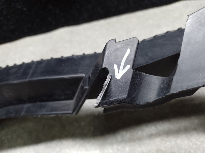 Кронштейн переднего бампера (под фарой) правый FORESTER 12-19 2015 2.5 FB25B