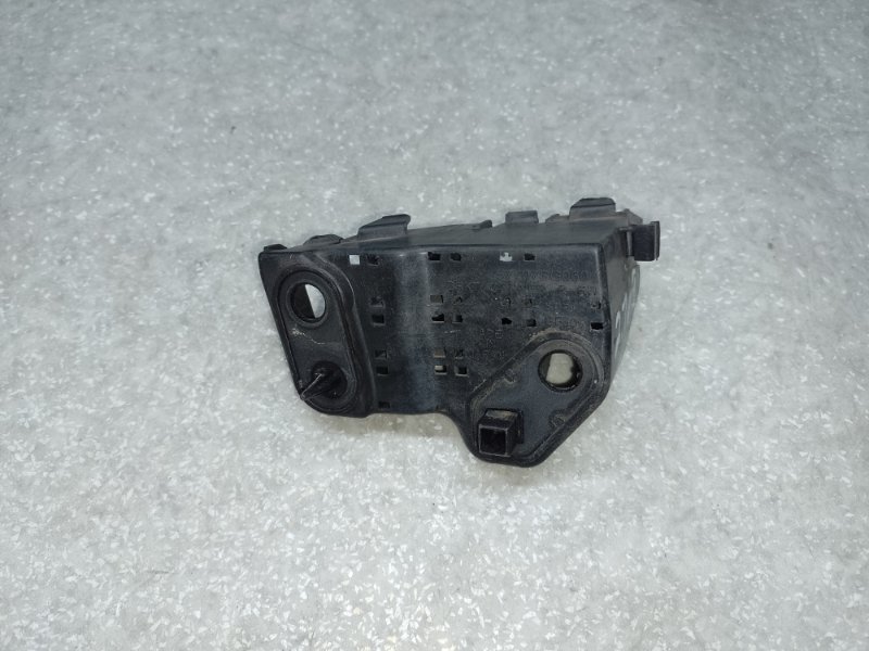 Кронштейн заднего бампера правый SUBARU FORESTER 12-19 2.5 FB25B