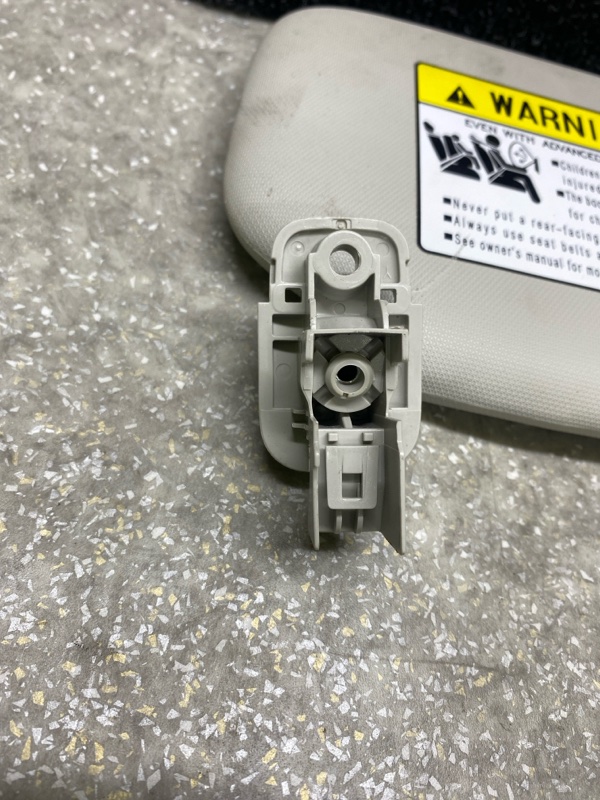 Козырек солнцезащитный левый CX-30 19- 2021 2.5L