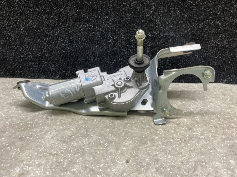 Моторчик стеклоочистителя задний MAZDA CX-30 19- 2021 2.5L DGH9-67-450 Б/У