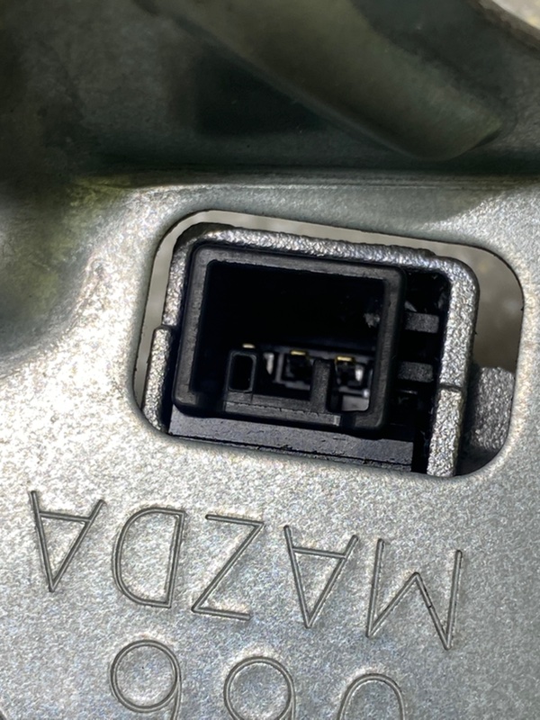 Моторчик стеклоочистителя задний CX-30 19- 2021 2.5L