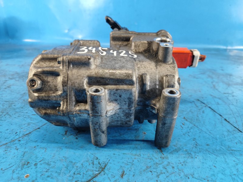 Компрессор кондиционера PRIUS - 30 09-17