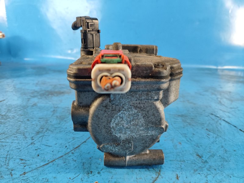 Компрессор кондиционера PRIUS - 30 09-17