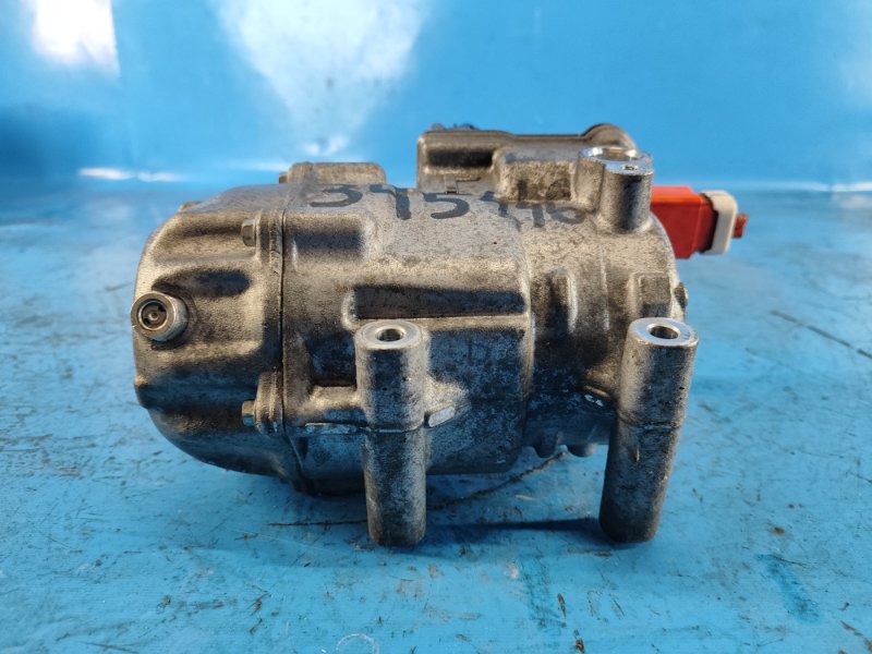 Компрессор кондиционера PRIUS - 30 09-17