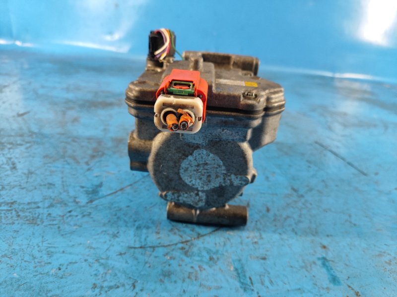 Компрессор кондиционера PRIUS - 30 09-17