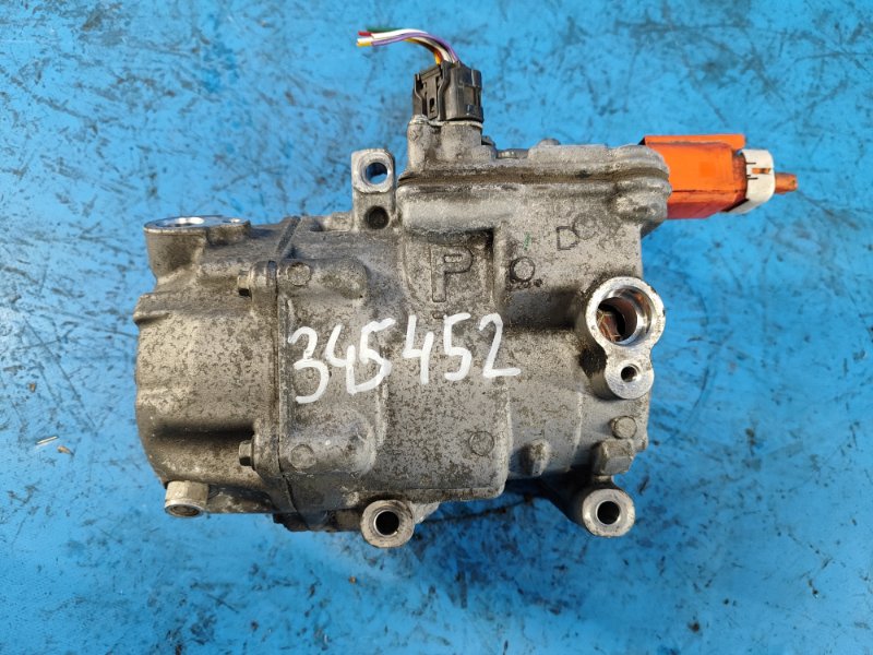 Компрессор кондиционера TOYOTA PRIUS - 30 09-17 88370-47060 Б/У