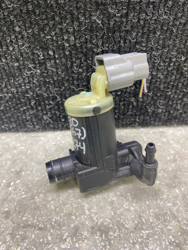 Насос омывателя стекла MAZDA CX-30 19- 2021 2.5L DGH9-67-482 Б/У