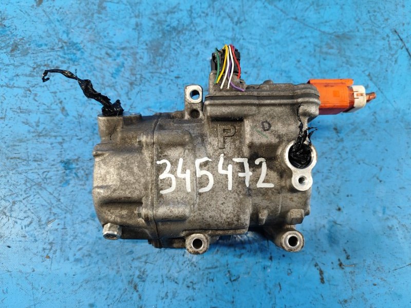 Компрессор кондиционера TOYOTA PRIUS PLUS 11-14 88370-47060 Б/У