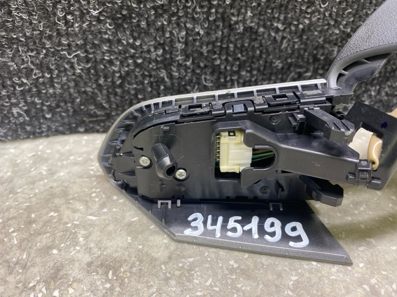 Кнопки на руль CX-30 19- 2021 2.5L Кнопки на руль CX-30 19- 2021 2.5L