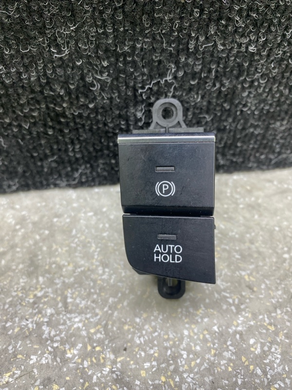 Кнопка стояночного тормоза MAZDA CX-30 19- 2.5L