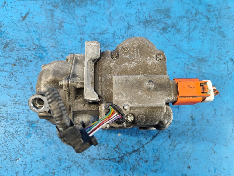 Компрессор кондиционера PRIUS PLUS 11-14