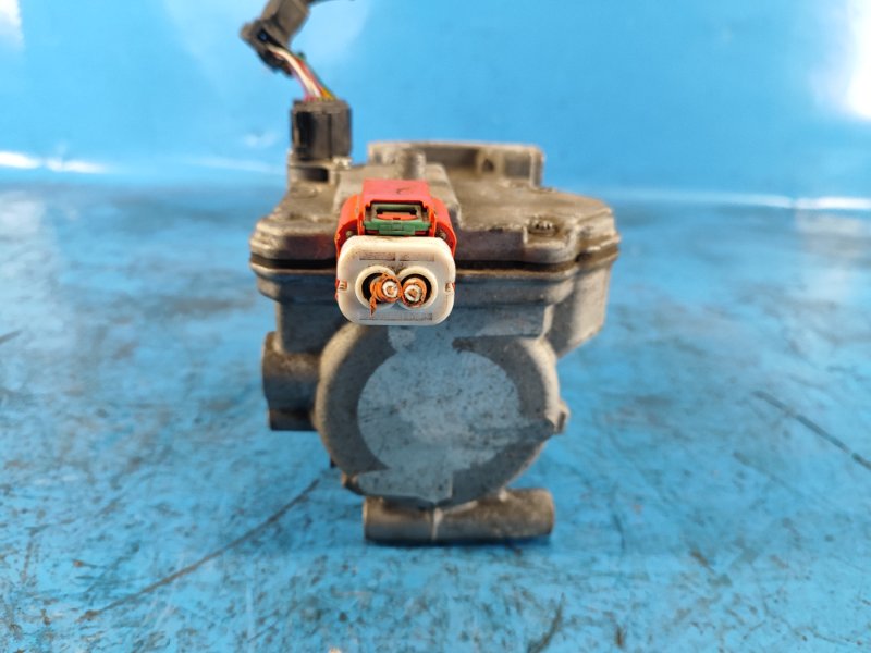 Компрессор кондиционера PRIUS PLUS 11-14