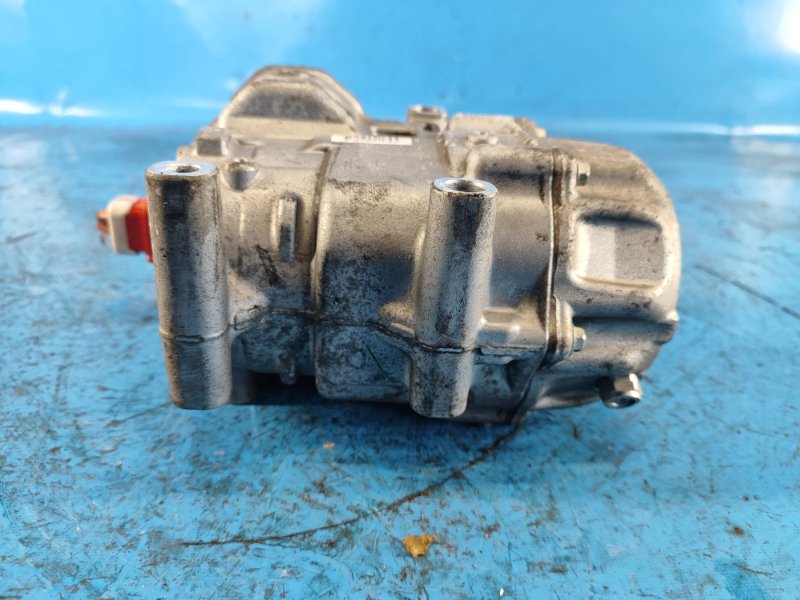 Компрессор кондиционера PRIUS PLUS 11-14