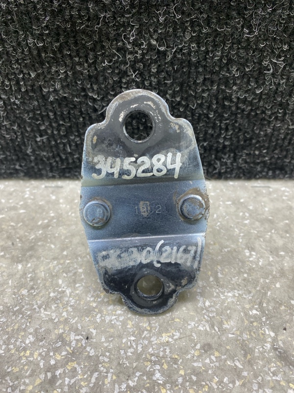 Петля замка капота MAZDA CX-30 19- 2.5L