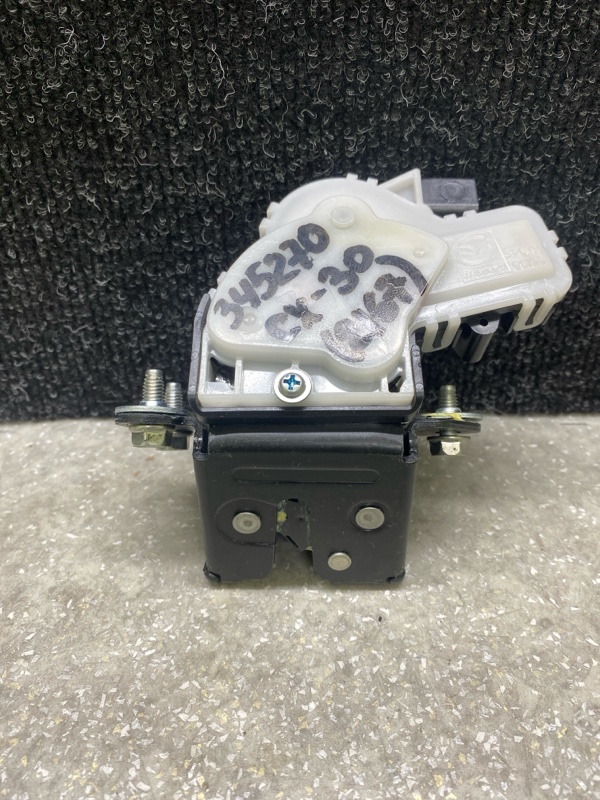 Замок крышки багажника MAZDA CX-30 19- 2021 2.5L BJT6-62-310B Б/У