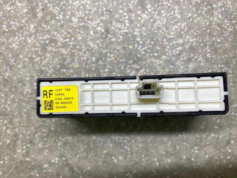 Блок кнопок торпедо MAZDA CX-30 19- 2.5L