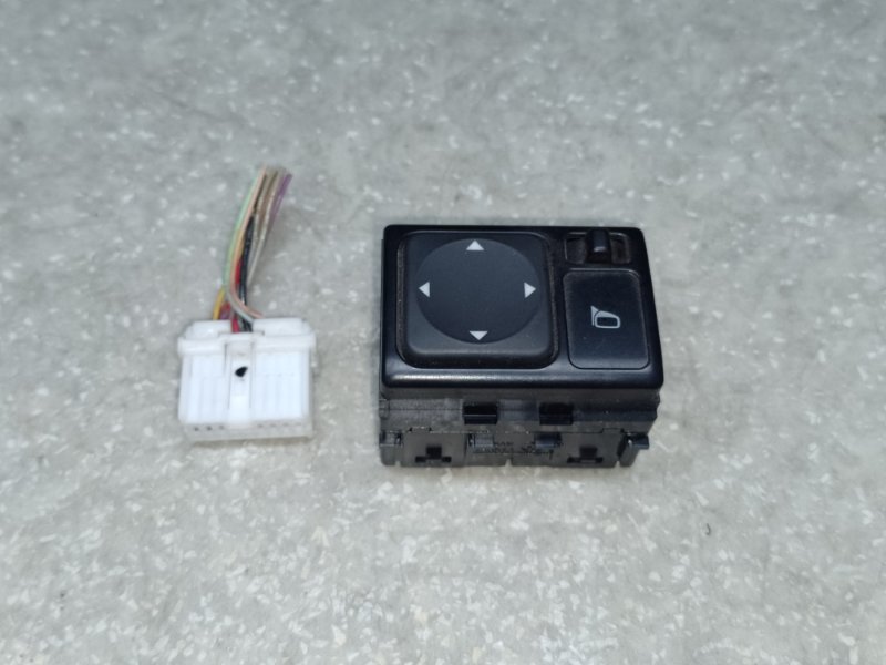 Блок управления зеркалами NISSAN SENTRA B17 12-21 25570-3RA1A Б/У