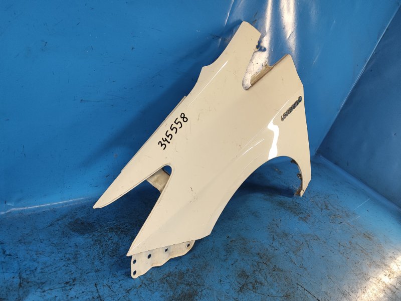 Крыло переднее левое PRIUS - 30 09-17