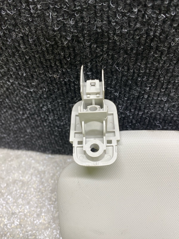 Козырек солнцезащитный правый CX-30 19- 2021 2.5L