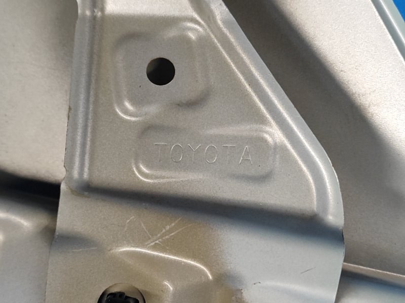 Крыло переднее левое PRIUS - 30 09-17 Крыло переднее левое PRIUS - 30 09-17