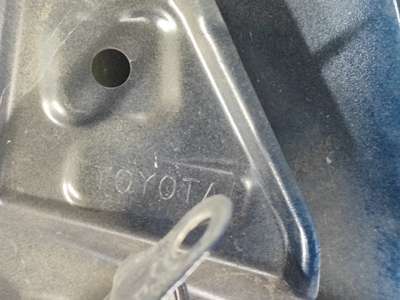 Крыло переднее левое PRIUS - 30 09-17 Крыло переднее левое PRIUS - 30 09-17