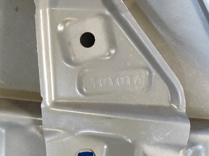 Крыло переднее левое PRIUS - 30 09-17 Крыло переднее левое PRIUS - 30 09-17