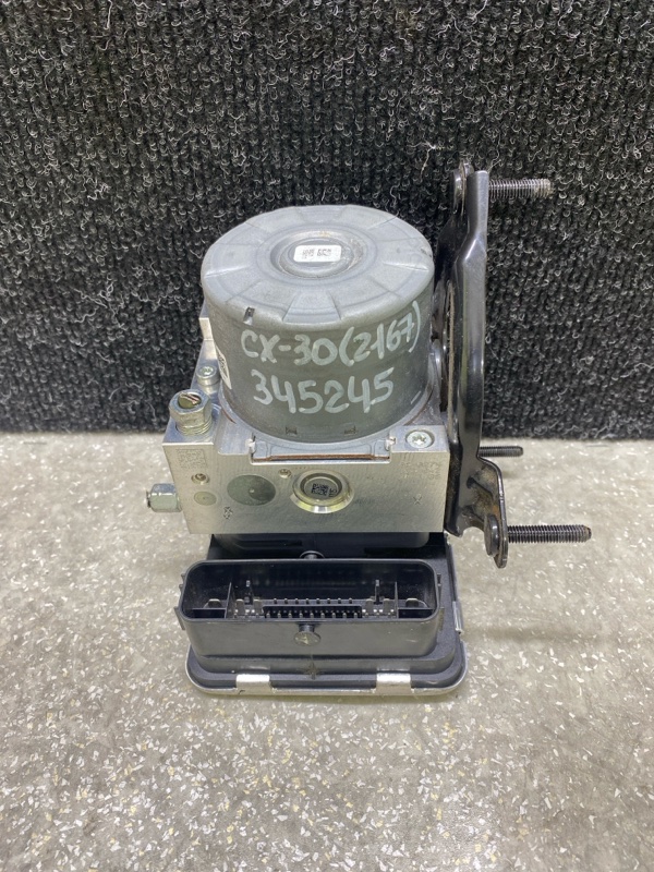 Блок ABS MAZDA CX-30 19- 2021 2.5L DGYB-43-7A0 Б/У