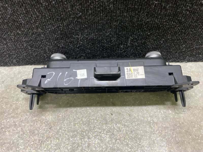 Блок управления печкой CX-30 19- 2021 2.5L