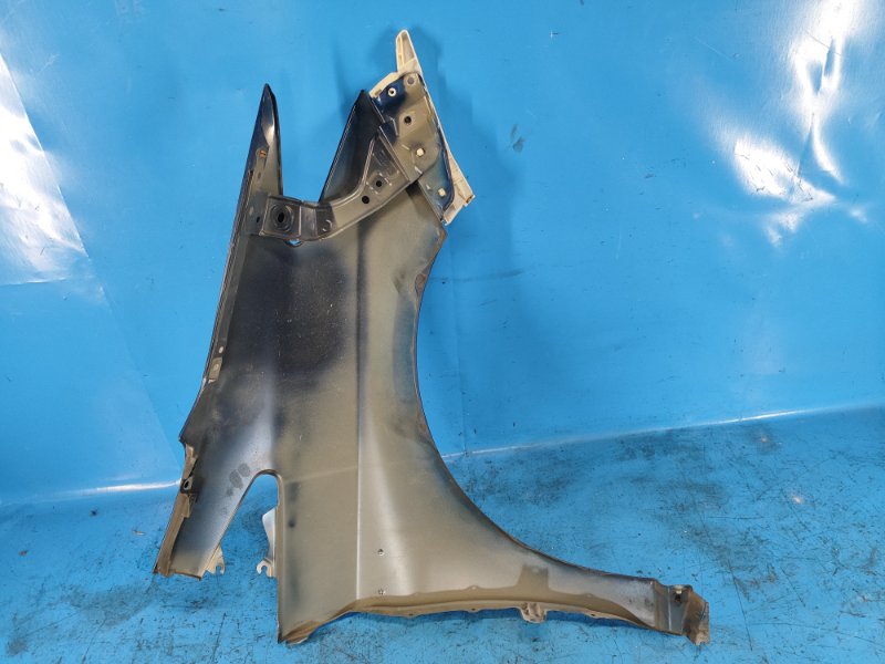 Крыло переднее левое PRIUS - 30 09-17 Крыло переднее левое PRIUS - 30 09-17