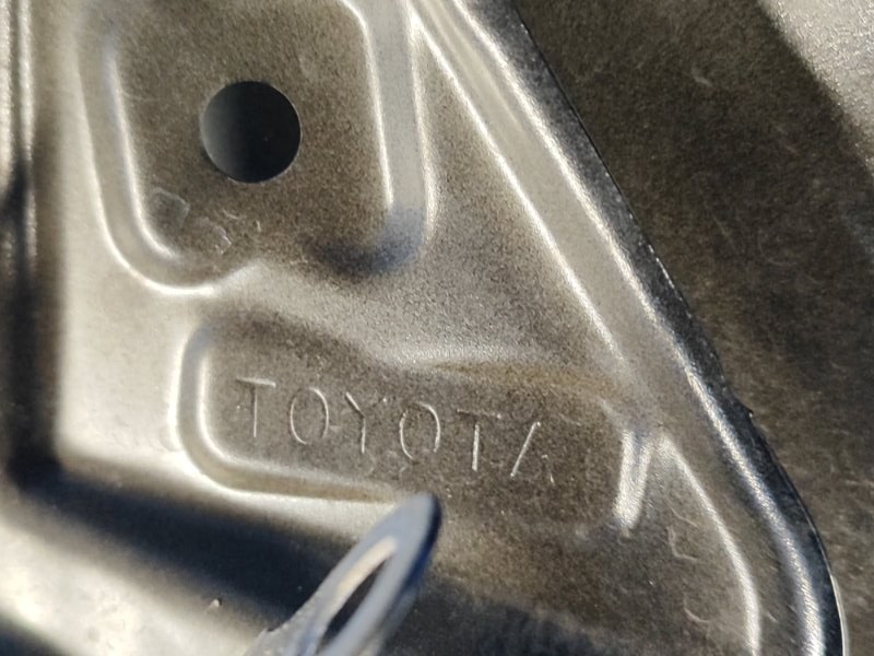 Крыло переднее левое PRIUS - 30 09-17 Крыло переднее левое PRIUS - 30 09-17