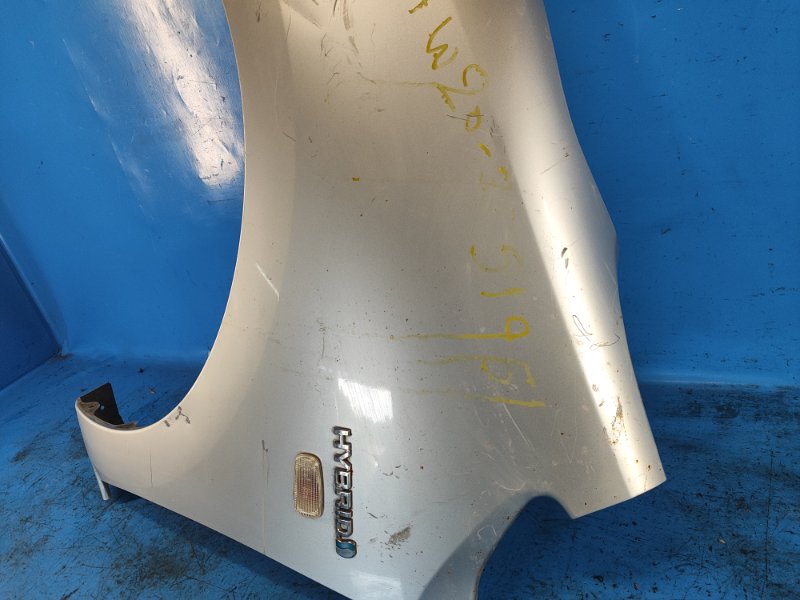 Крыло переднее левое TOYOTA PRIUS - 20 03-11