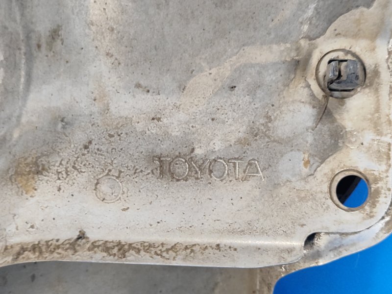 Крыло переднее левое PRIUS - 20 03-11