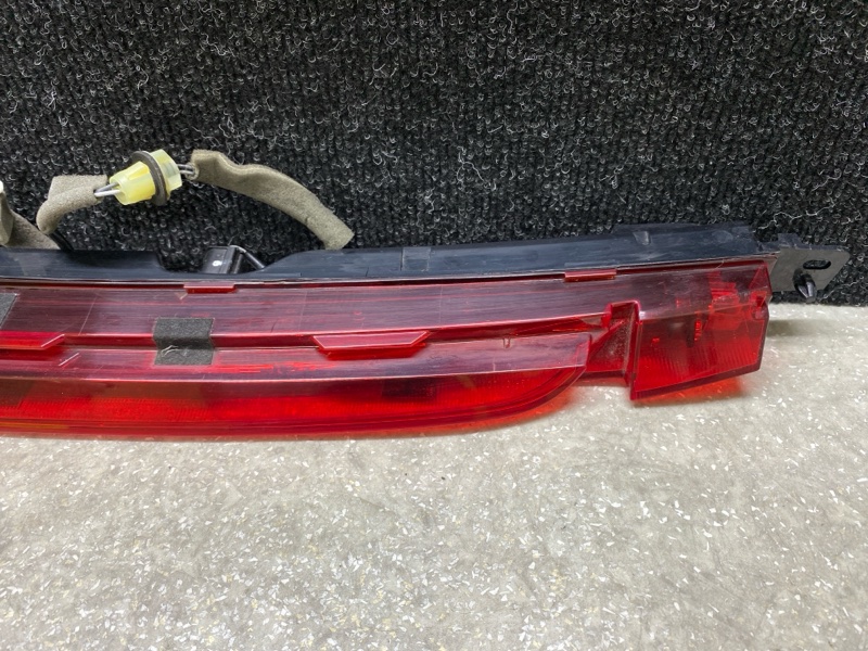 Стоп-сигнал CX-30 19- 2021 2.5L