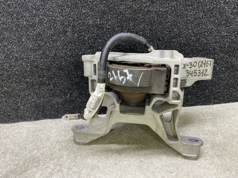 Подушка двигателя правая MAZDA CX-30 19- 2021 2.5L DGK5-39-060 Б/У