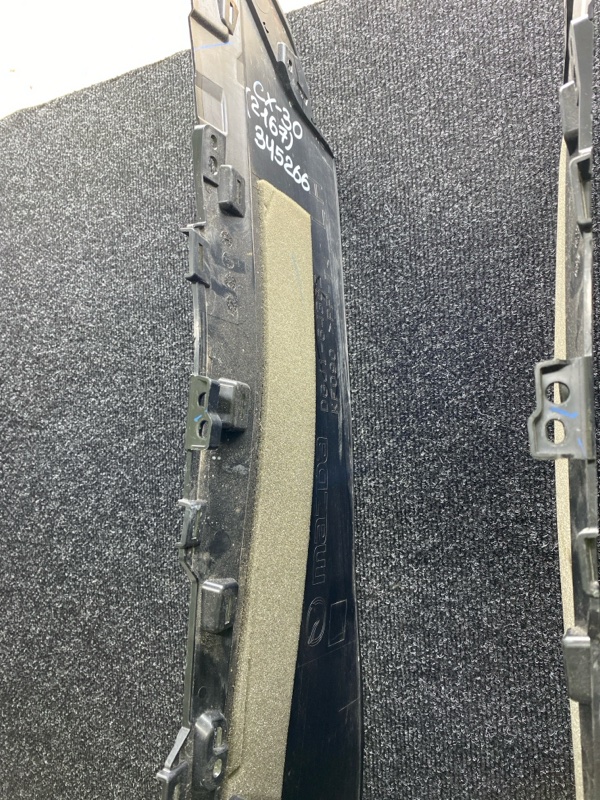 Подлокотник CX-30 19- 2021 2.5L Подлокотник CX-30 19- 2021 2.5L