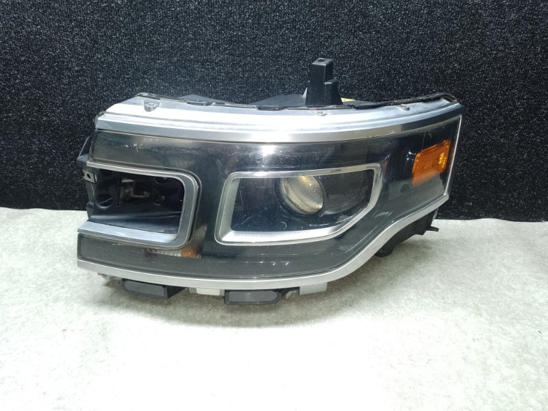 Запчасть фара левая FORD FLEX 08-19 2013 T35PDED DA8Z-13008-H Б/У Фара левая FORD FLEX 08-19 2013 T35PDED DA8Z-13008-H Б/У