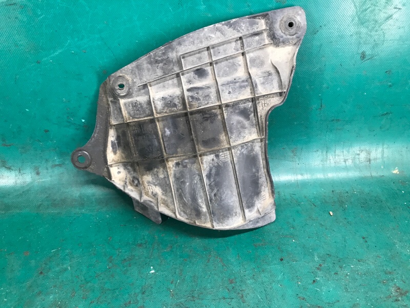 Пыльник крыла передний правый CAMRY 40 06-11 2008 2.4 2AZFE