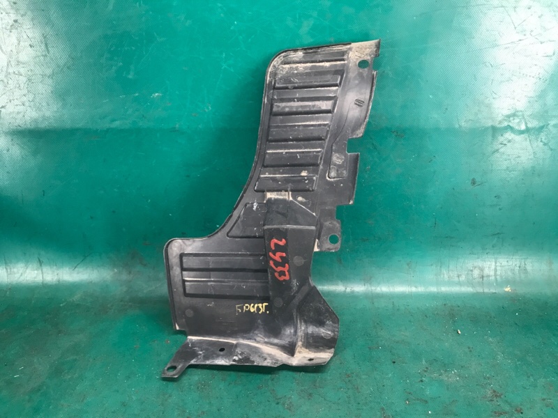Брызговик задний правый NISSAN JUKE 10-19 1.6 MR16DDT